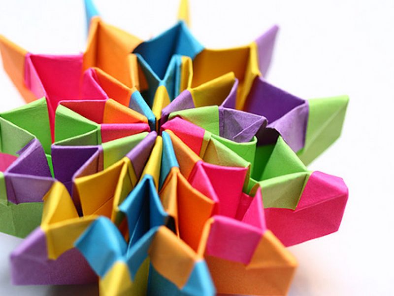 Pháo hoa origami huyền ảo